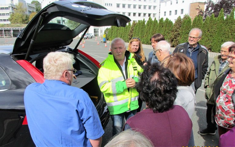 Grossansicht in neuem Fenster: Fahrsicherheitstraining3